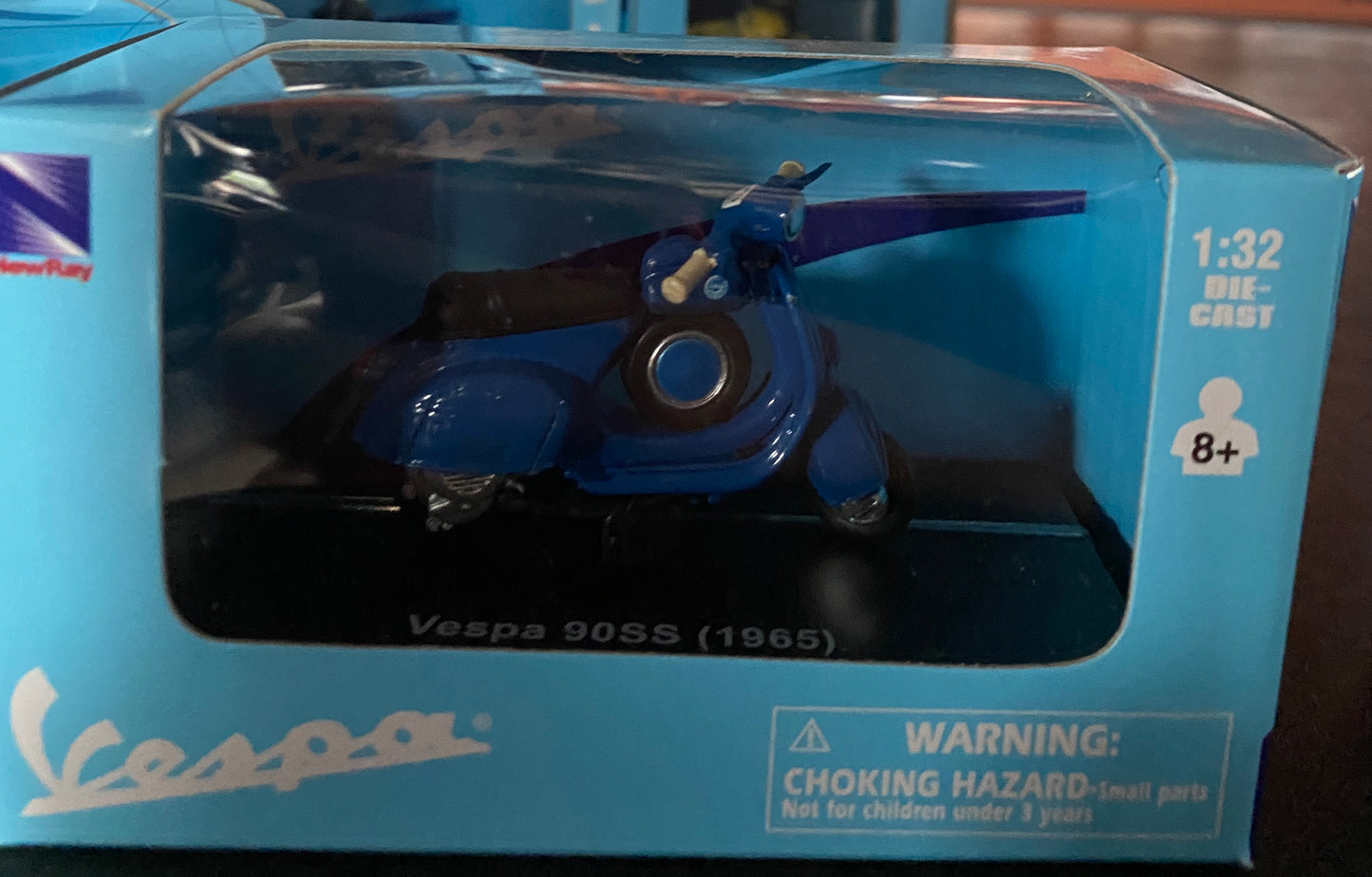 verschiedene Vespa Modelle im Maßstab 32:1, Vespa Modelle, Vespa Spielzeug