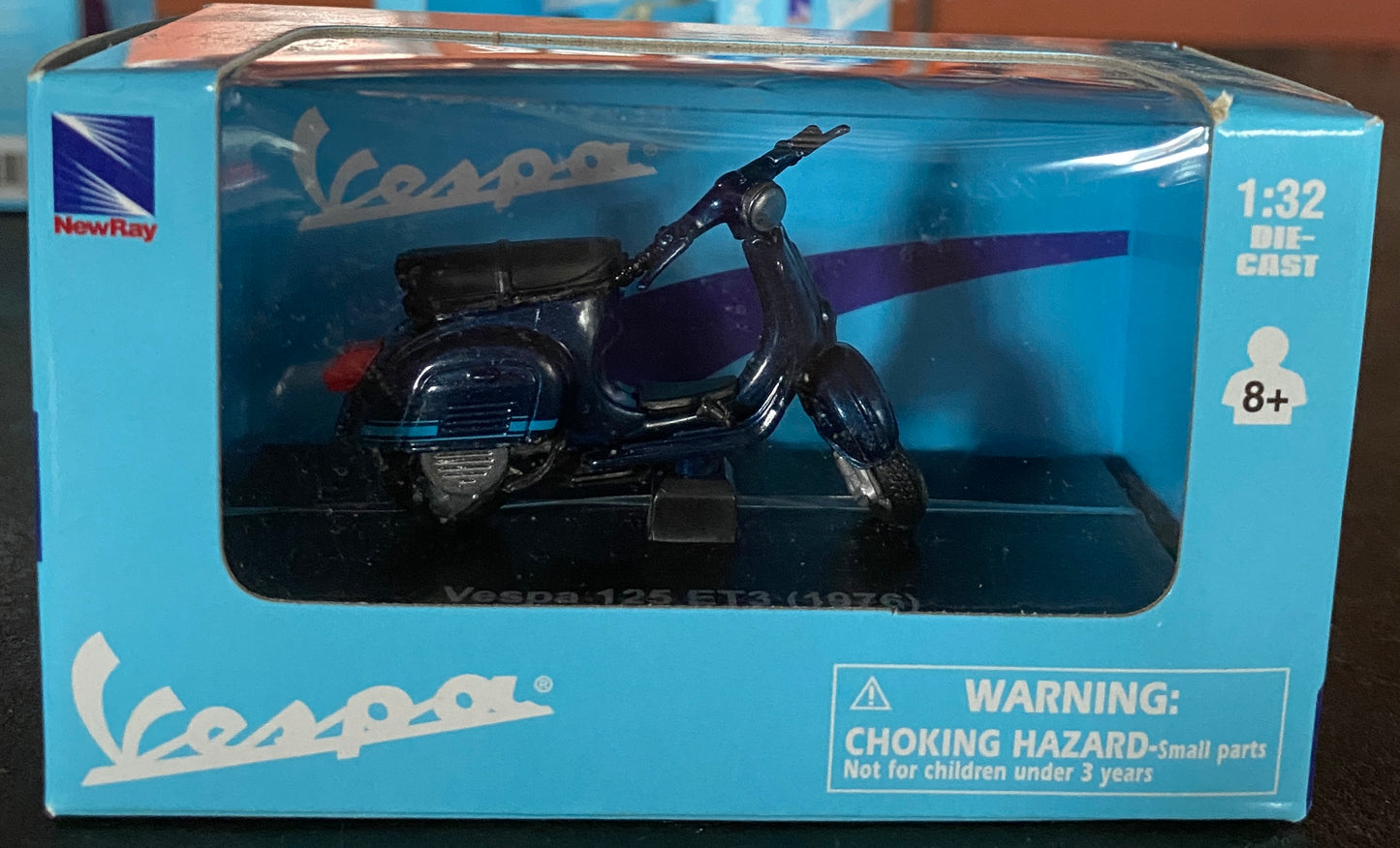 verschiedene Vespa Modelle im Maßstab 32:1, Vespa Modelle, Vespa Spielzeug