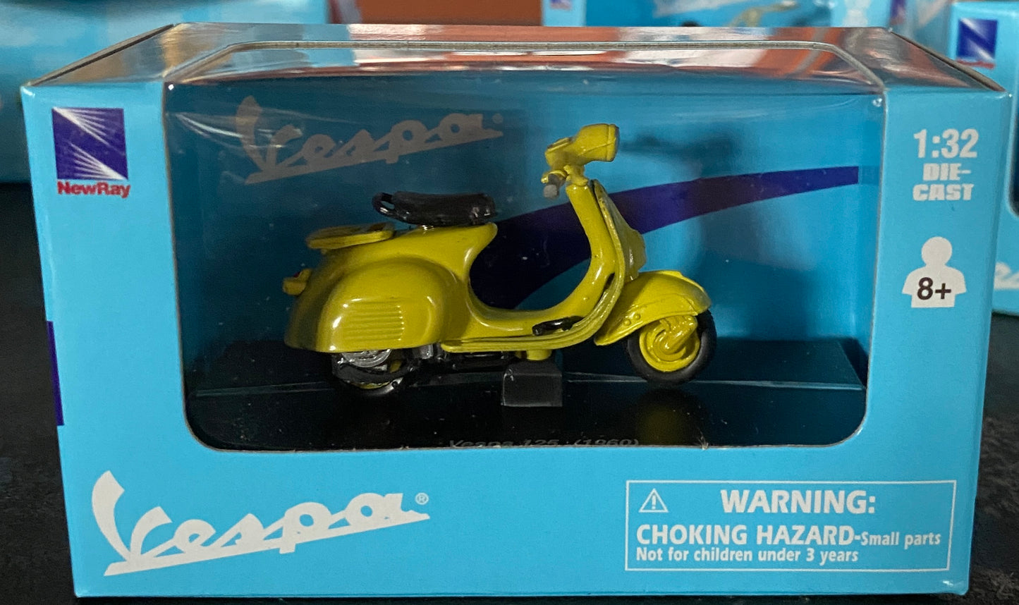 verschiedene Vespa Modelle im Maßstab 32:1, Vespa Modelle, Vespa Spielzeug