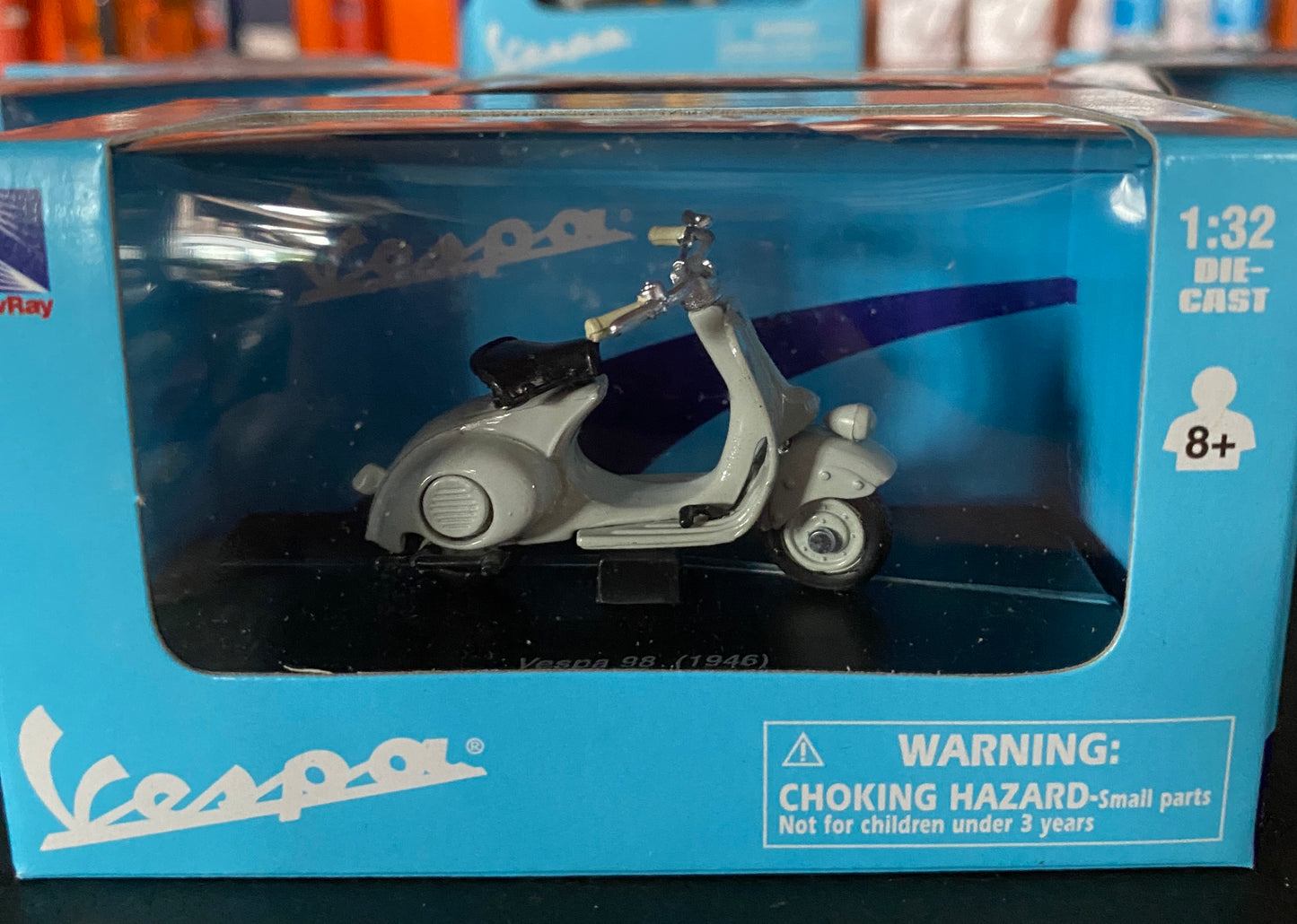 verschiedene Vespa Modelle im Maßstab 32:1, Vespa Modelle, Vespa Spielzeug