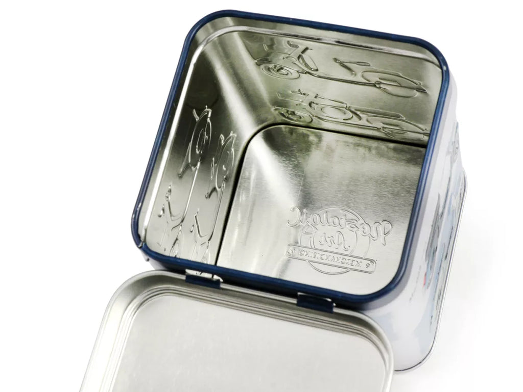 Teedose – „Vespa Model Chart“, Vespa Merchandising, Vespa Kleinigkeiten, Vespa Fanartikel, Vespa Aufbewahrungsdose, Vespa Geschenkideen, Teedose Vespa Model Chart